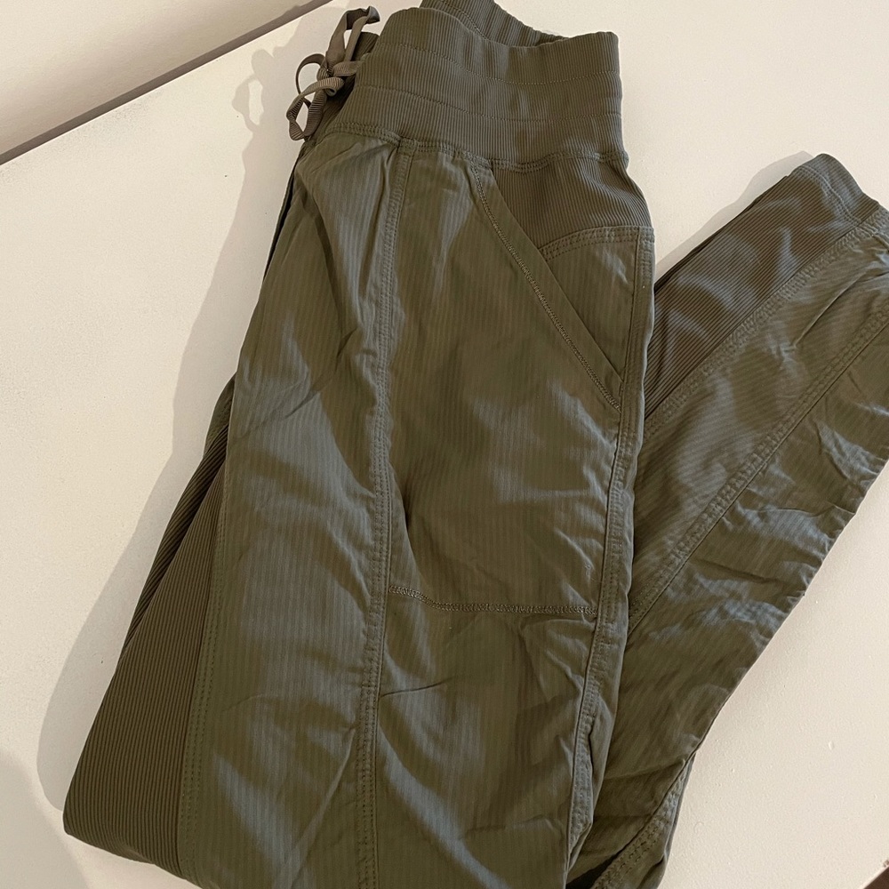 lululemon Dance Studio Capri